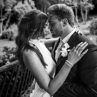 https://diegogiusti.it/wp-content/uploads/2026/10/diego-giusti-fotografo-di-matrimoni-home-spontaneita-ed-eleganza-11-2024.webp